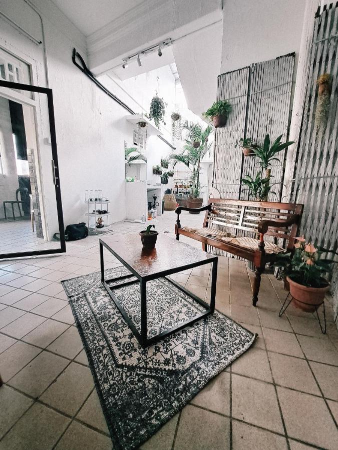 111 Hutton Lane Hostel George Town Eksteriør bilde